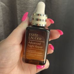 Advance Night Repair Serum From Estée Lauder At 50% Off 