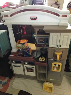 Kids kitchen toy