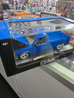 M2 1.64  GMC Sierra 1500
