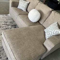 Ashley Furniture Sectional Sofa Couch (DELIVERY AVAILABLE)