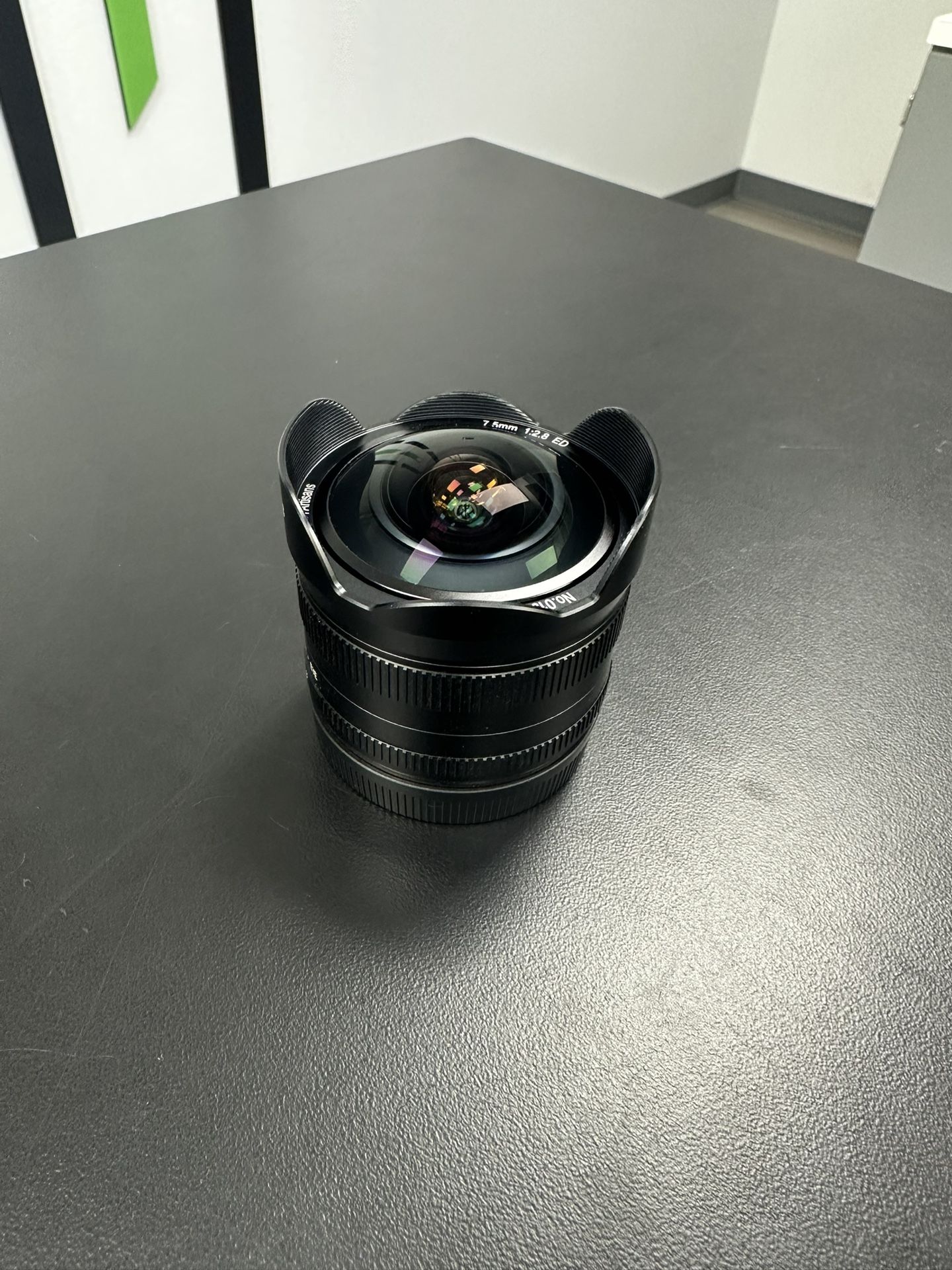 7Artisans 7.5mm f/2.8