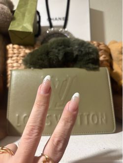L V bag