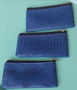 SMALL COINS PURSE 💙 $3 EACH!!