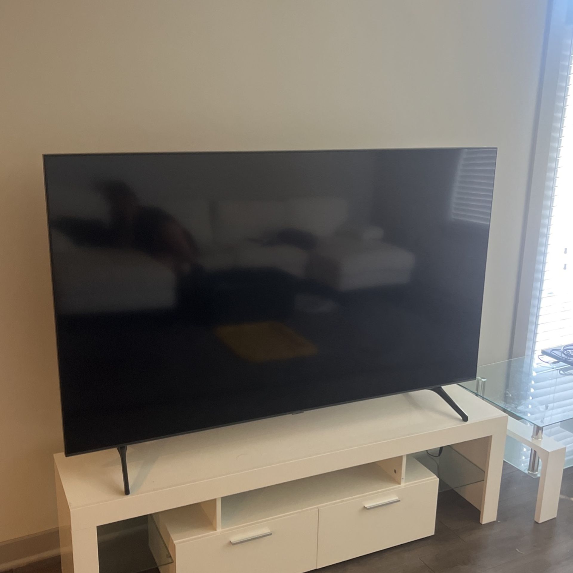 70’ TV And Stand
