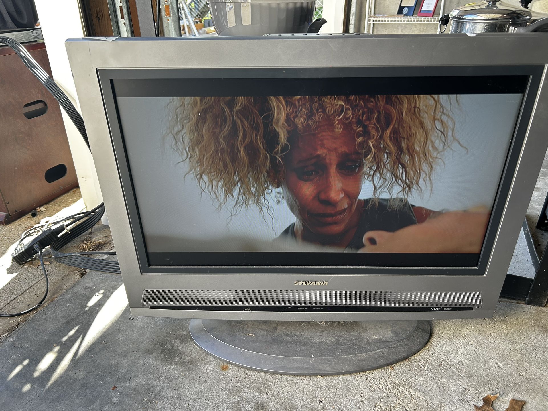 Sylvania Flatscreen TV