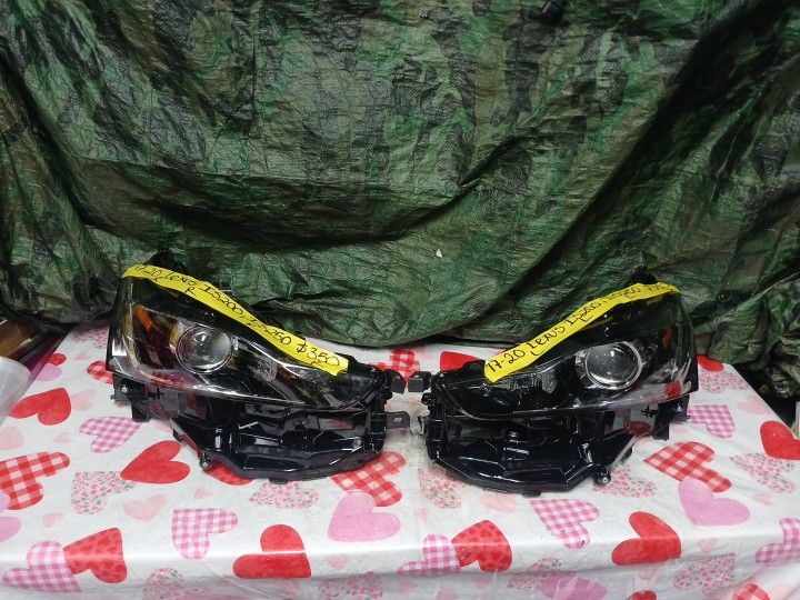 2017-20 Lexus IS200 IS250 L&R Headlight 