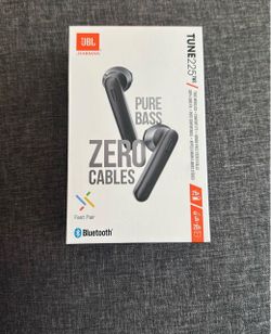 JBL Tune225 Earbuds Brand New In Box