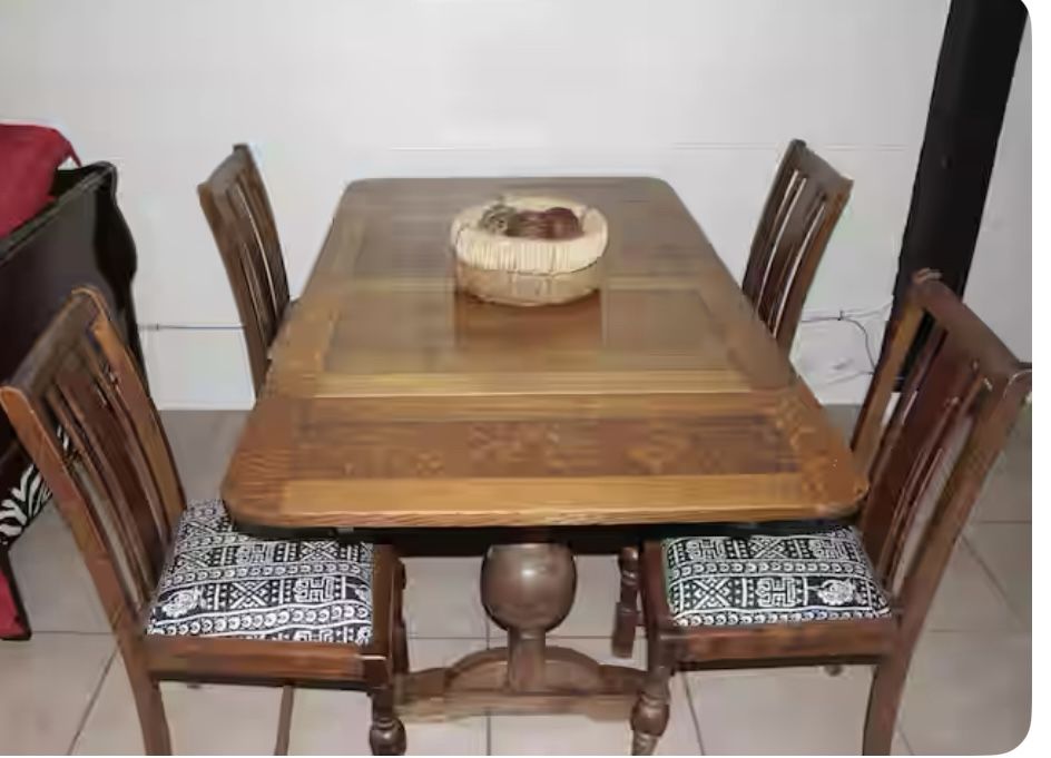 Antique 1929 Dining Table And Chairs
