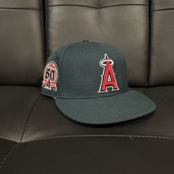 Los Angeles Angels Fitted Hat 7 1/4 