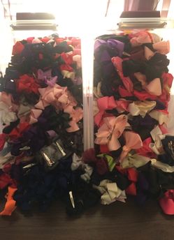 New- medium & large girls hair bows