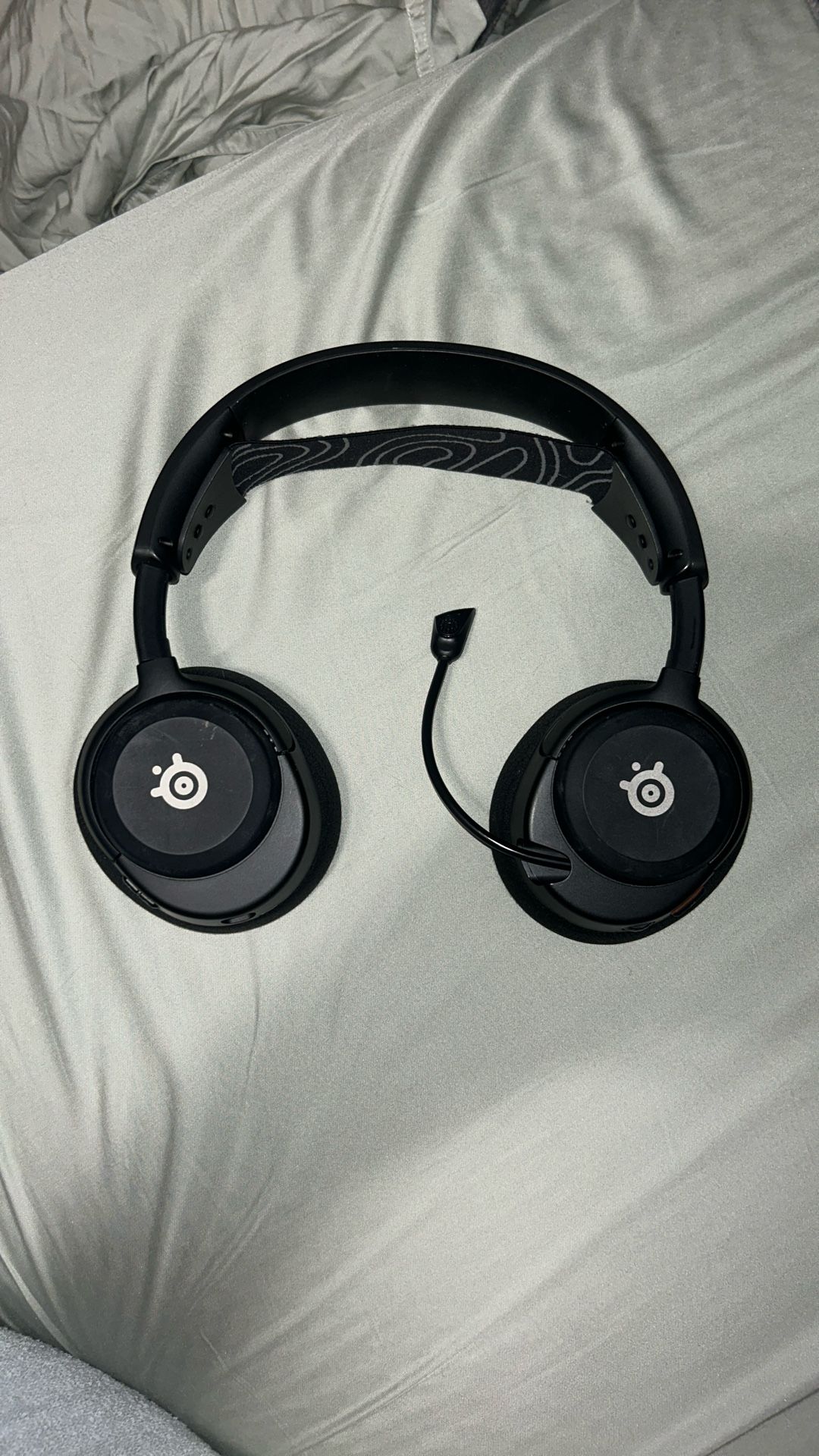 Steel Series Arctis Nova 5 Wireless