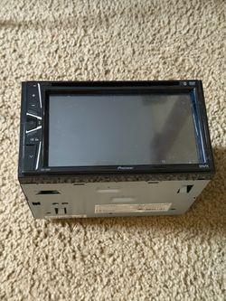 Pioneer AVH-120BT 2 DIN 6.2" Video In-Dash Units