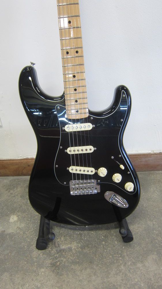 Fender Stratocaster black electric guitar