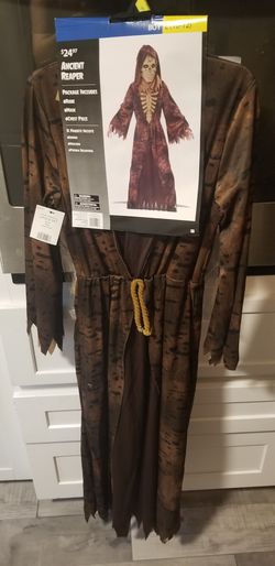 Ancient reaper costume