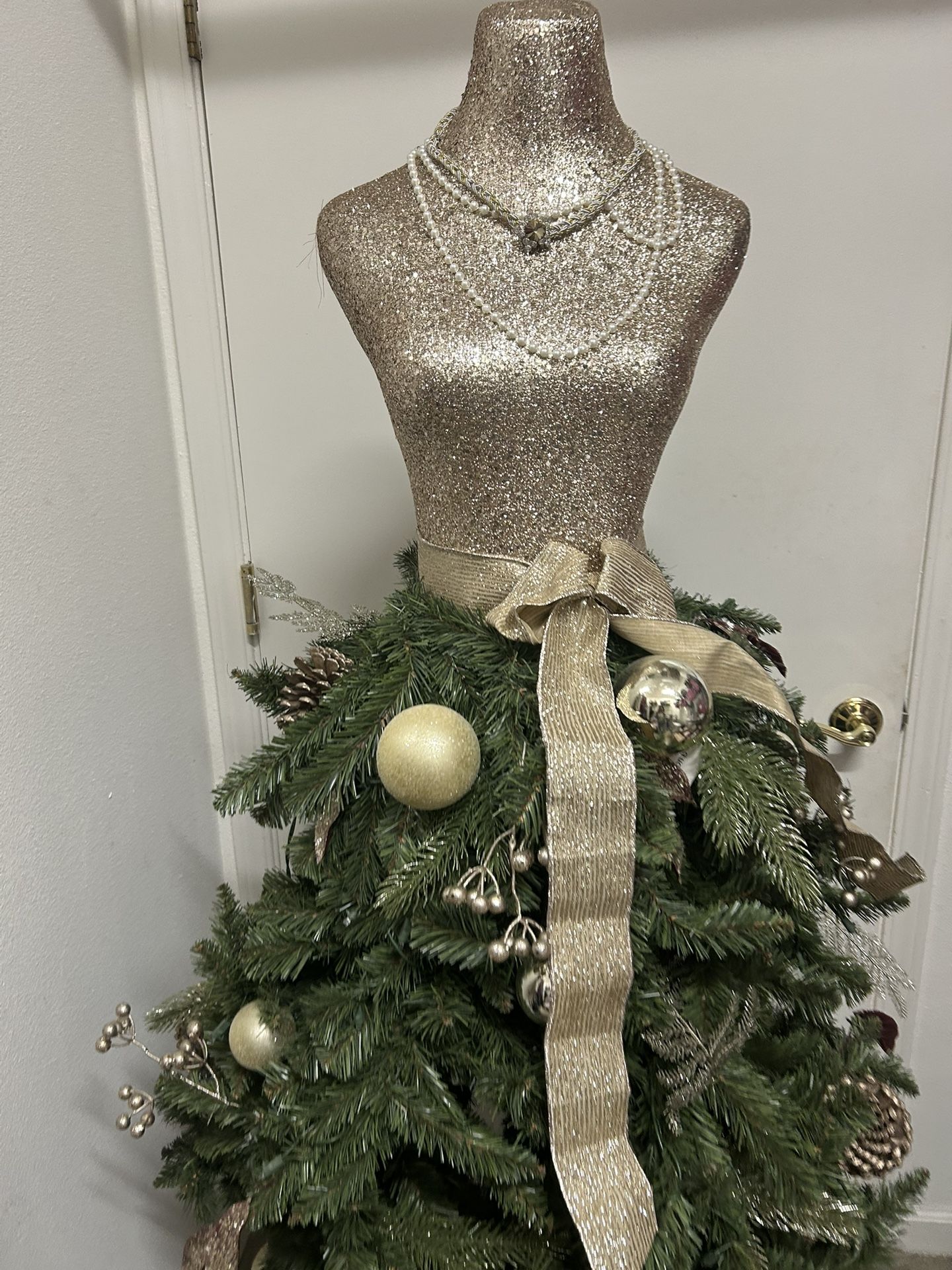 Mannequin Christmas Tree