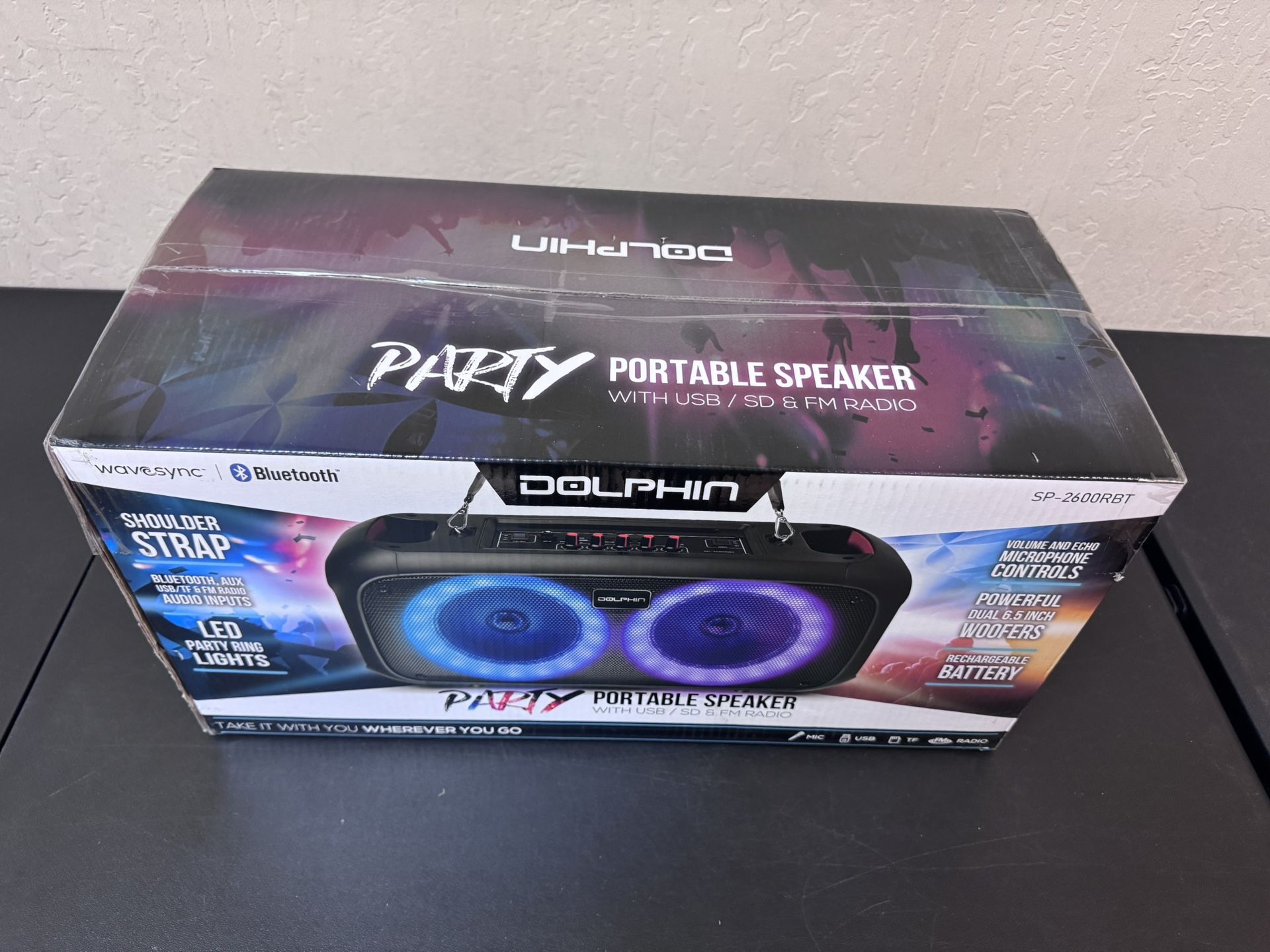 Dolphin Speaker 