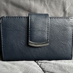 Women’s Blue Leather Wallet 