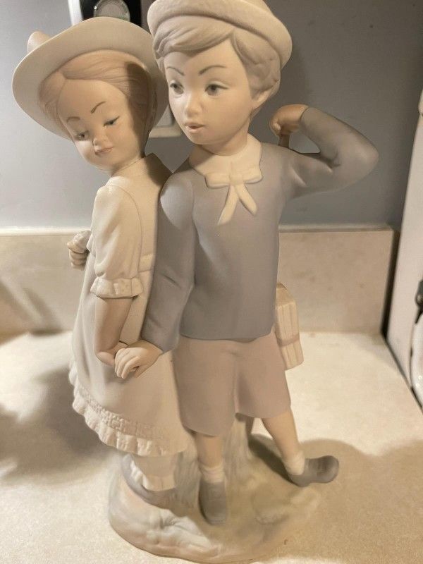 Lladro Figurine