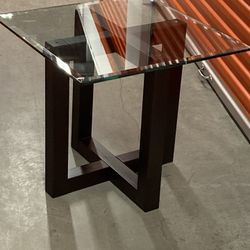 Modern Glass End Tables (set of 2)