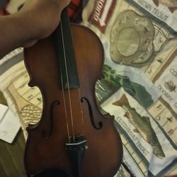 Violin .... Perfect Condition Except Needs Restring 