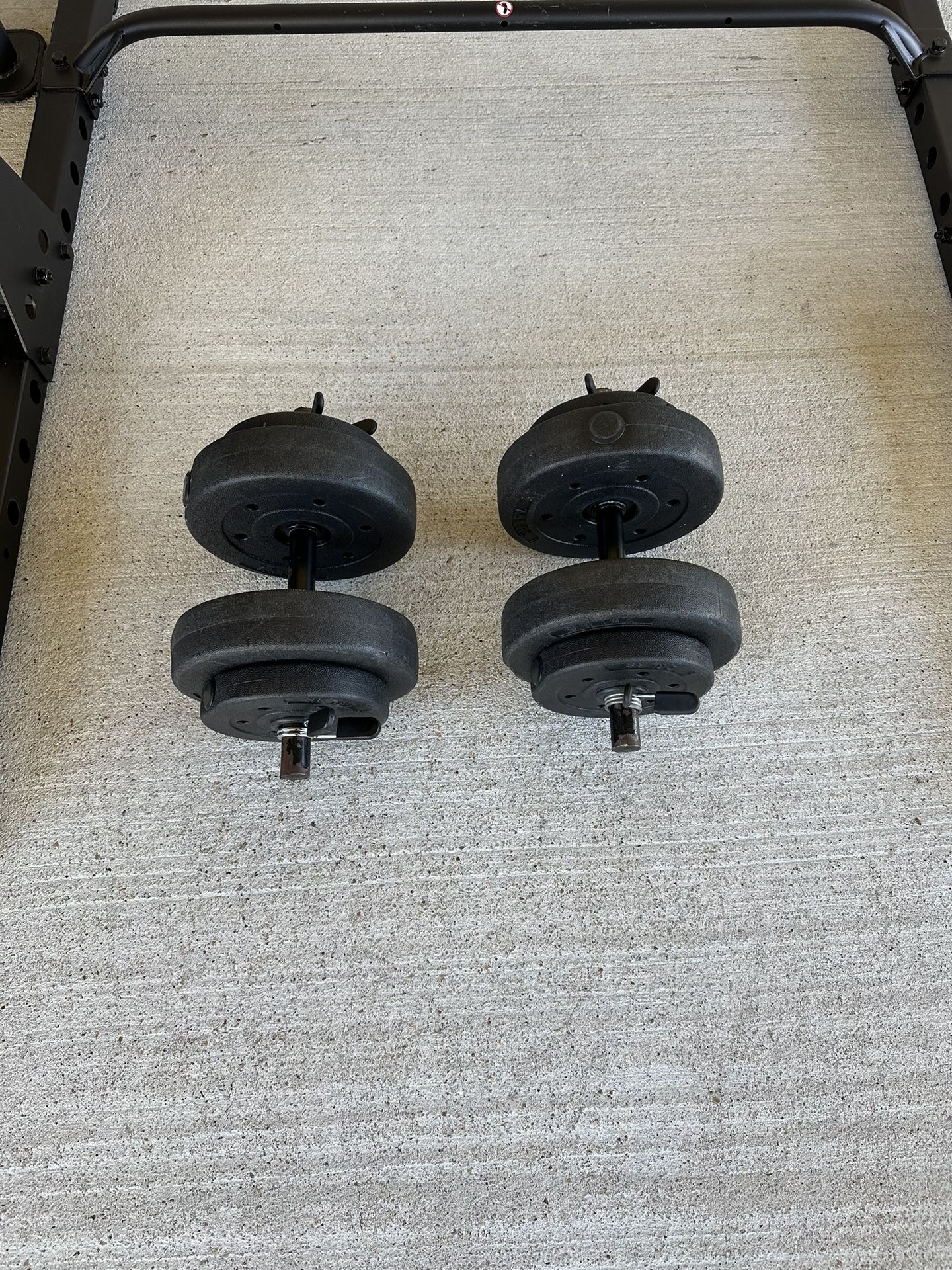 Adjustable dumbbells handle $40 