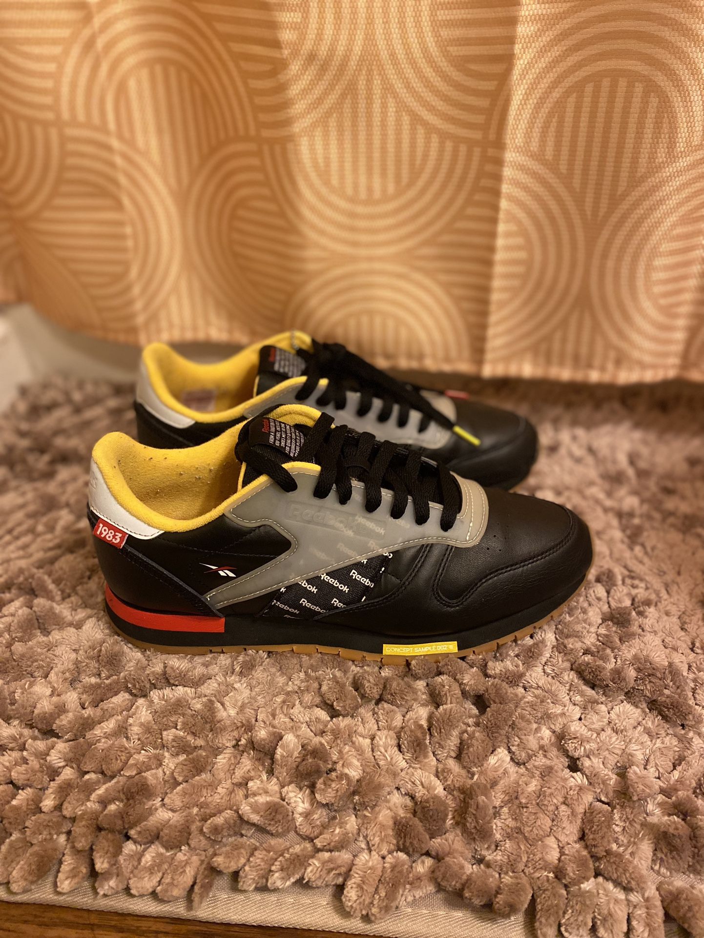 Reebok Size 9 M