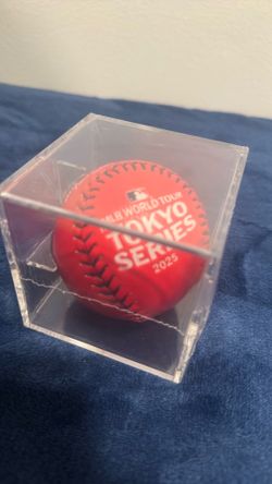LA Dodgers MLB World Tour Tokyo Series 2024 Baseball from Tokyo Japan Very Rare with case holder sealed
