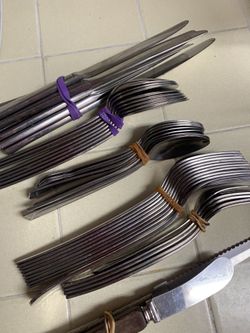 (40) Piece Cutlery. All One Price