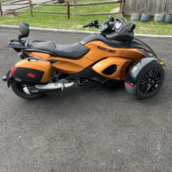 2011 Can Am Spyder RSS 