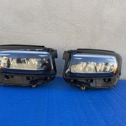 2024 2025 MERCEDES GLB250 GLB 250 RIGHT & LEFT  HEADLIGHTS LED OEM