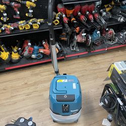 Makita 40v Brushless Vacuum 196785