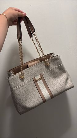 Guess purse