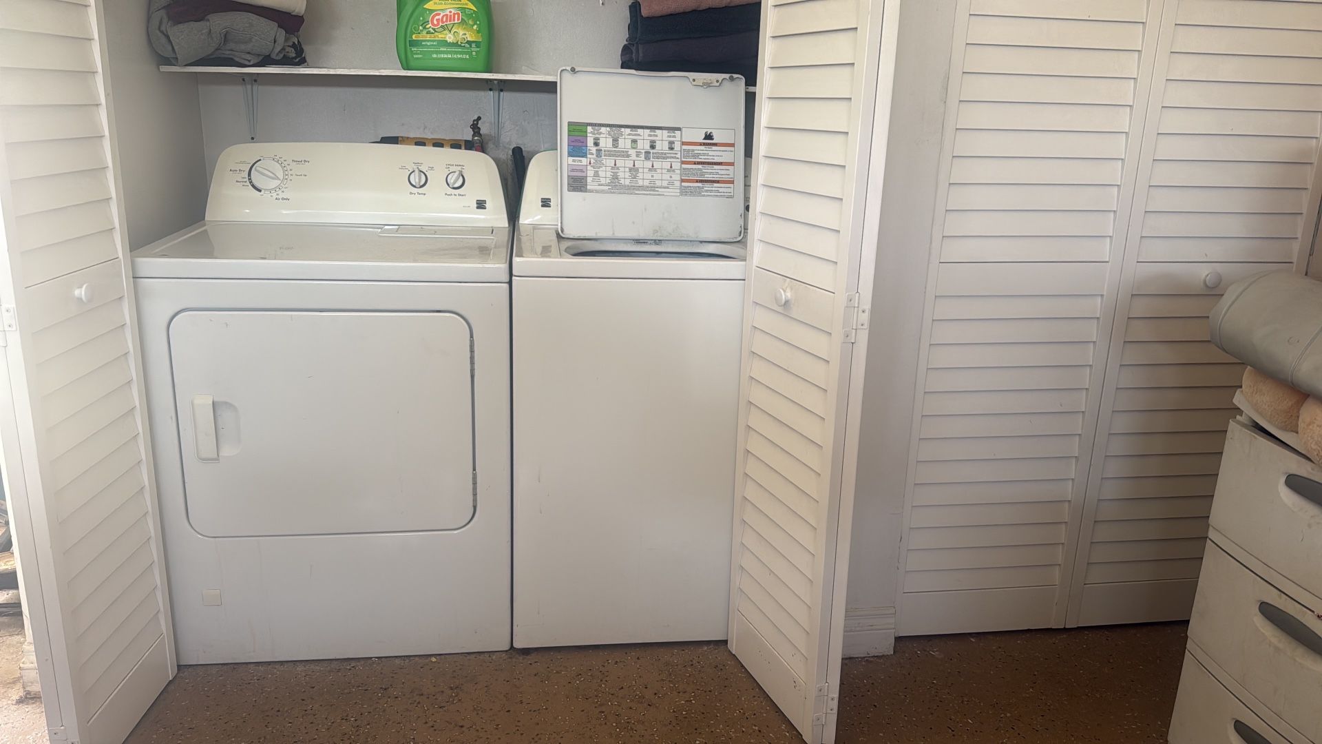 Washer Machine and Gas Dryer