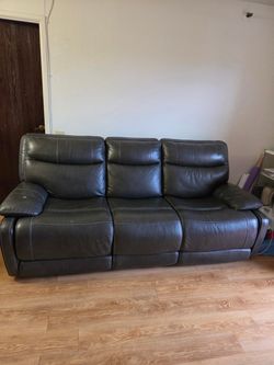 3 seat recliner sofa couch -leather, in working condition, clean