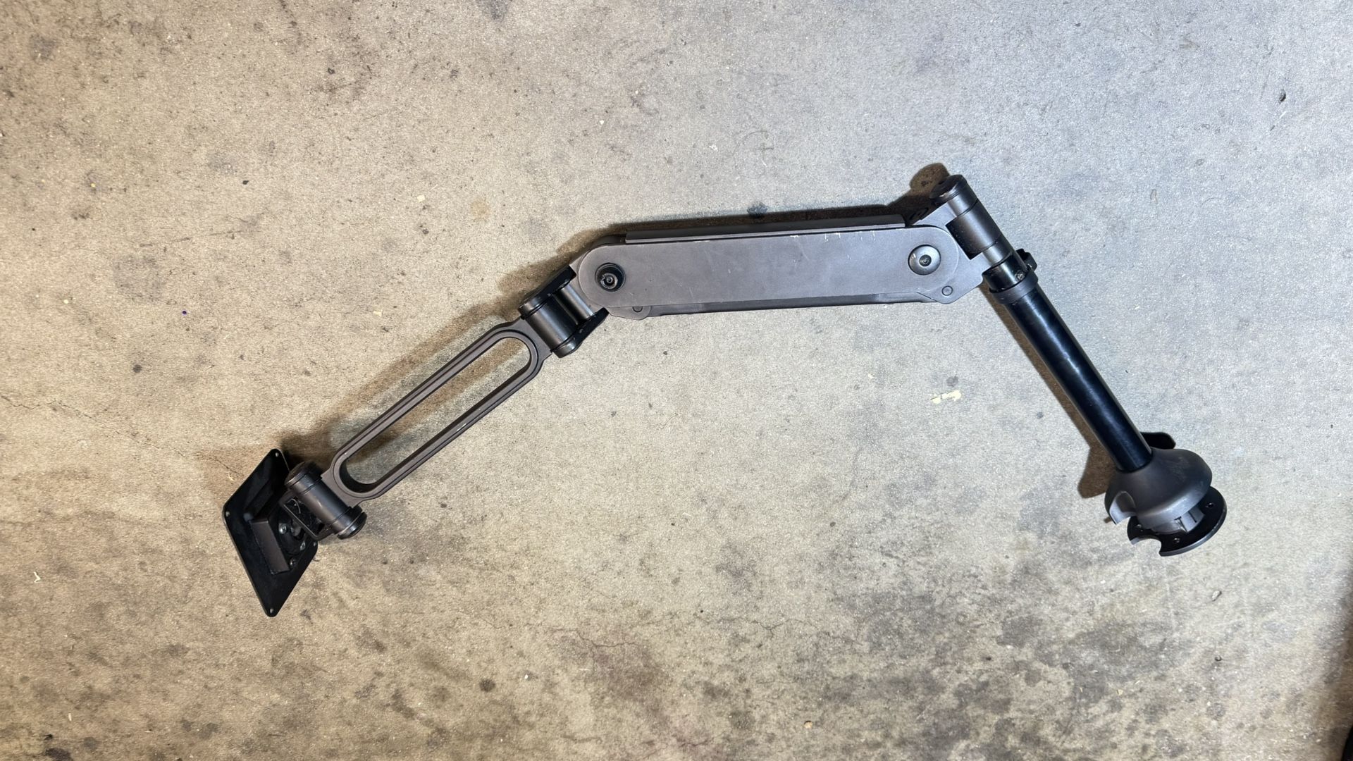 🖥️ Adjustable Monitor Arm / Multi-Position Stand