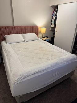 Queen bed