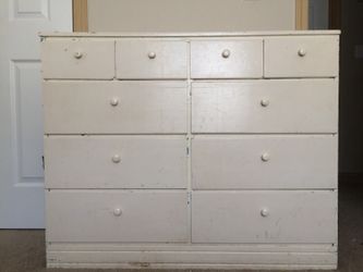 Dresser