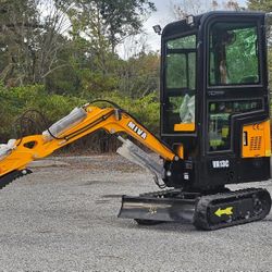 New 2024 Excavator, Digger, and Scooper. MIVA VA 13C