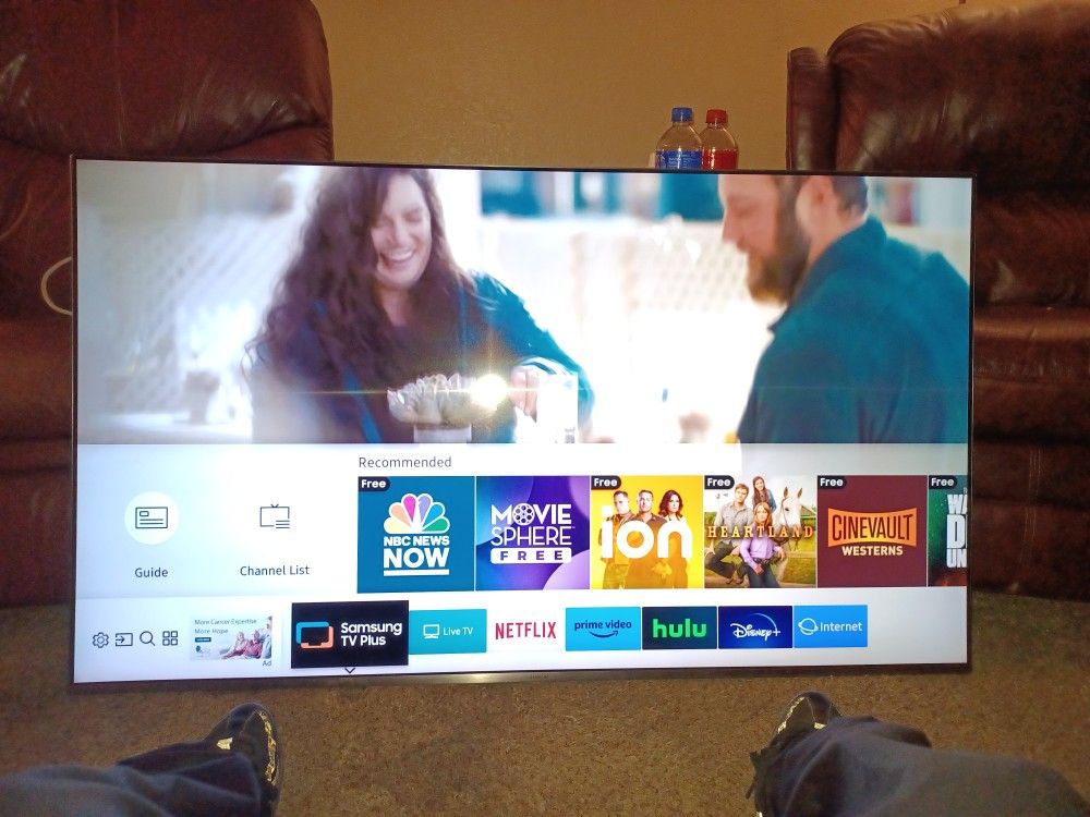 55 Samsung Tv With Th3 Samsung Smart Box