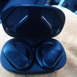 JBL Wireless Waterproof Earbuds