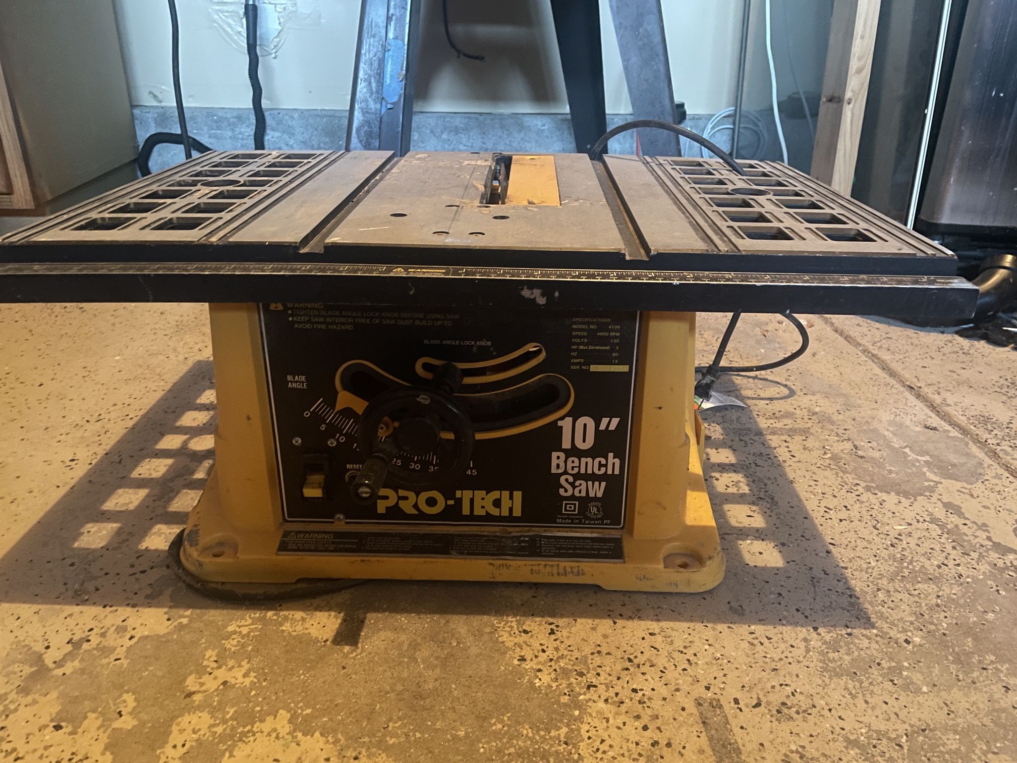 Pro-Tech 10” Bench saw