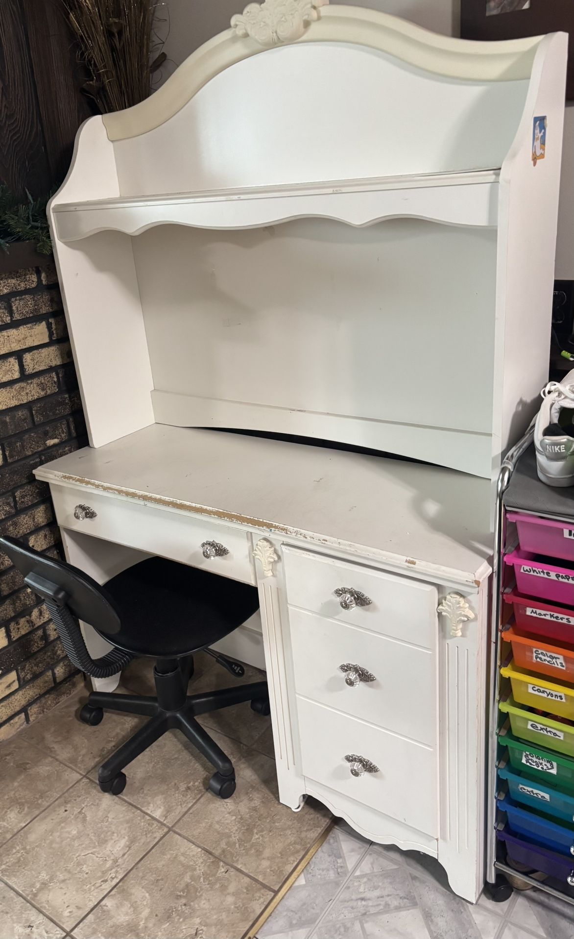 Kids Study Desk and Chair with Bookshelf