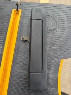 2nd gen tacoma tailgate latch