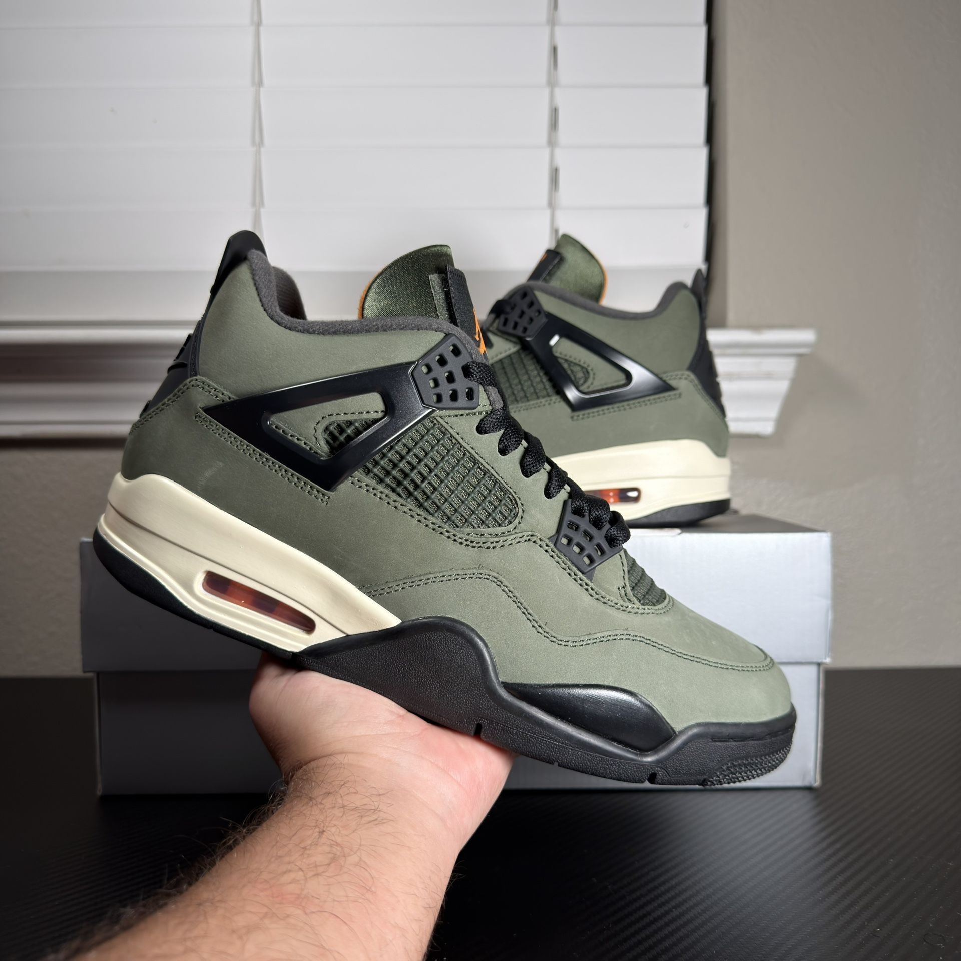 Jordan 4 Undefeated