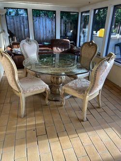 Round Glass Top Dining Table with 4 Chairs