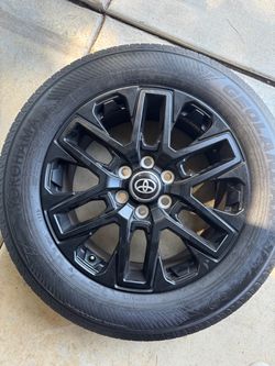 Toyota Tundra factory rims and tires