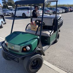 Cushman Electric Golf Cart