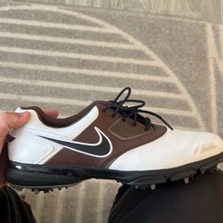 Size 9 Nike Golf Shoes
