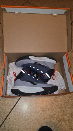 Nike Sneakers black and Gray TERRASCOUT