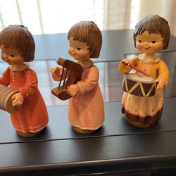 Vintage Set of Anri Figurines 